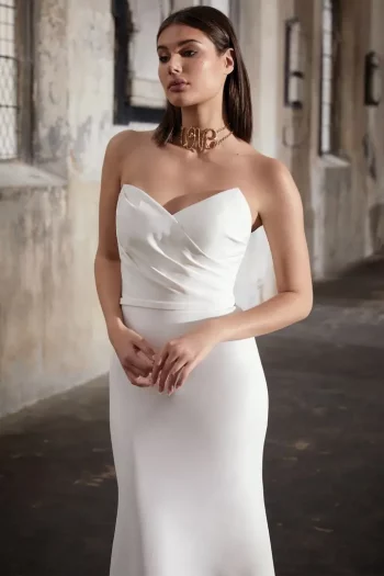 Finde dein Brautkleid bei uns in der Nähe von Zürich, Basel, Lörrach, Freiburg, Konstanz. Dein Hochzeitskleid grenznah zur Schweiz.