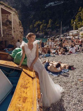 Finde dein Brautkleid bei uns in der Nähe von Zürich, Basel, Lörrach, Freiburg, Konstanz. Dein Hochzeitskleid grenznah zur Schweiz.