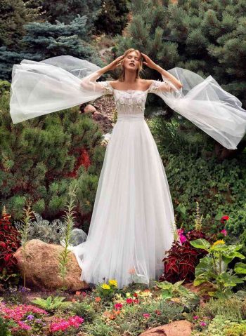 Finde dein Brautkleid bei uns in der Nähe von Zürich, Basel, Lörrach, Freiburg, Konstanz. Dein Hochzeitskleid grenznah zur Schweiz.